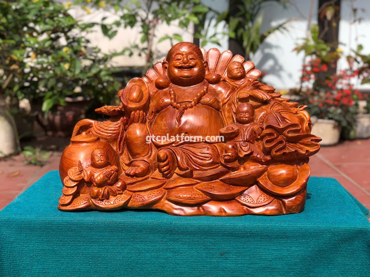 Cụ Di Lạc Ngồi Làm Bằng Gỗ Hương